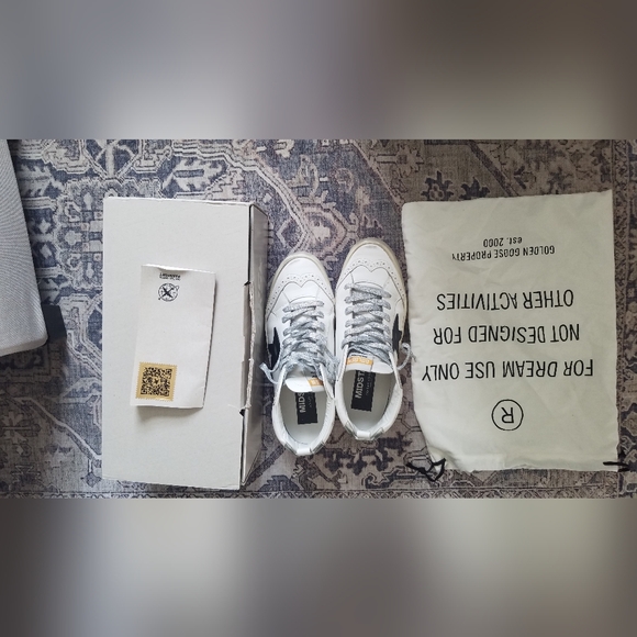 Golden Goose white/black/silver size 9 (39) - Picture 2 of 11